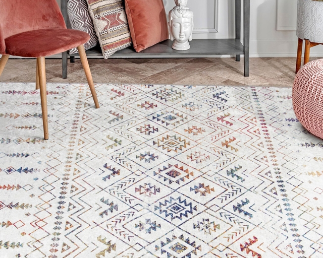 Carpette 7 pi 6 po x 10 pi - Multicolore